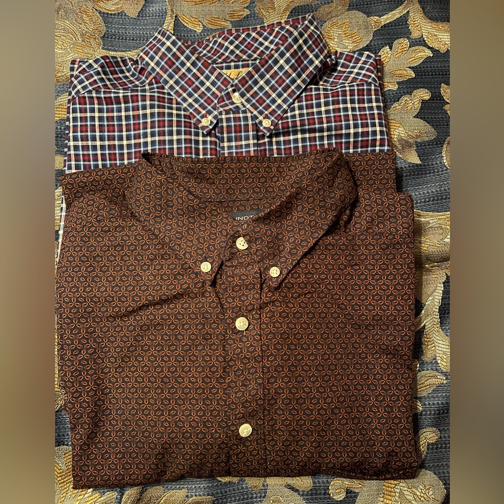 2 Mens Shirt Combo- Size XLT-Great Condition-short sleeve